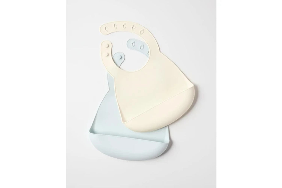 Stylish Silicone Baby Feeding Bib Set - 2 Pack in Baby Blue & Pannacotta for Mess-Free Mealtimes (4M+)